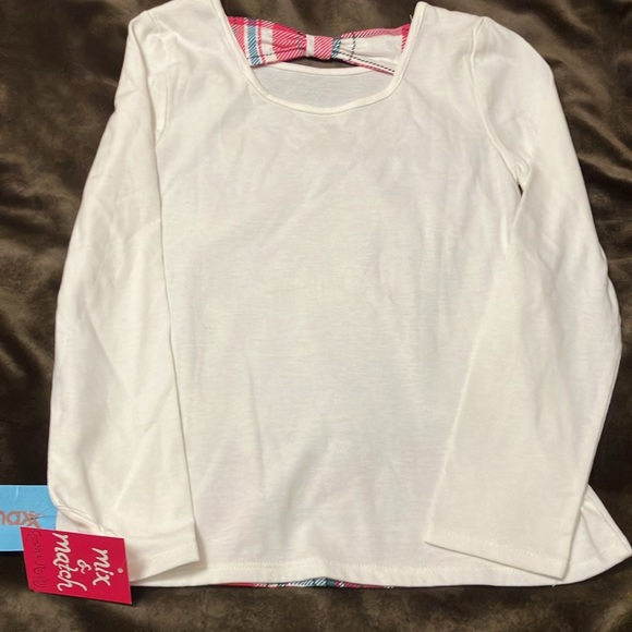 NWT Girl’s Cynthia Rowley Long Sleeve Cream Holiday Shirt w/ back bow detail - Picture 4 of 8